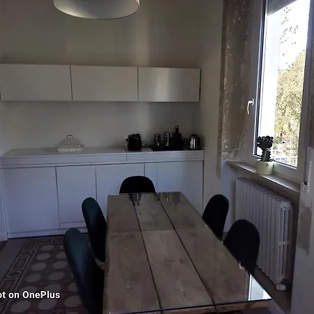 44 Bed & Breakfast 4*