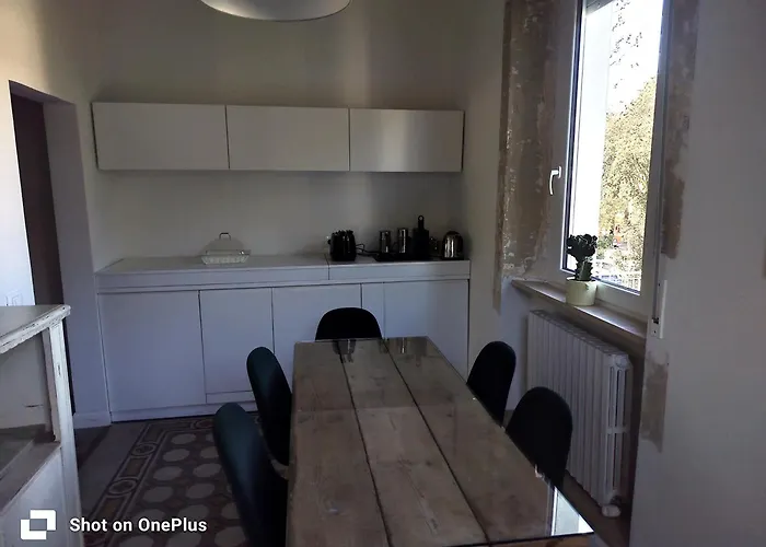 44 Bed & Breakfast 4*