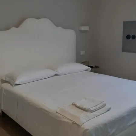 44 Couette-café Pesaro